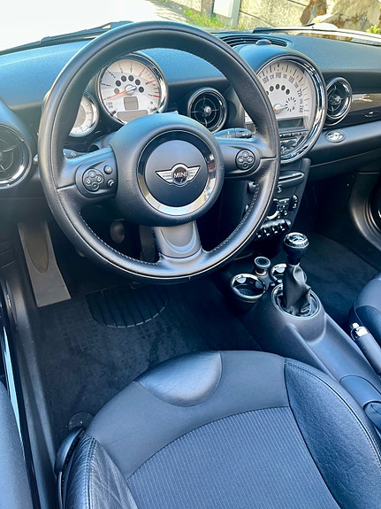 MINI Cooper 14 of 30