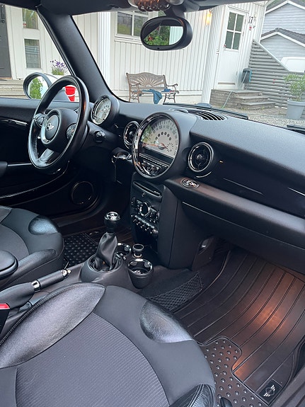 MINI Cooper 15 of 30