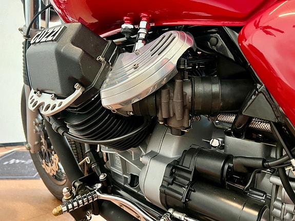 Moto Guzzi CALIFORNIA Bobber bygg 17 of 30