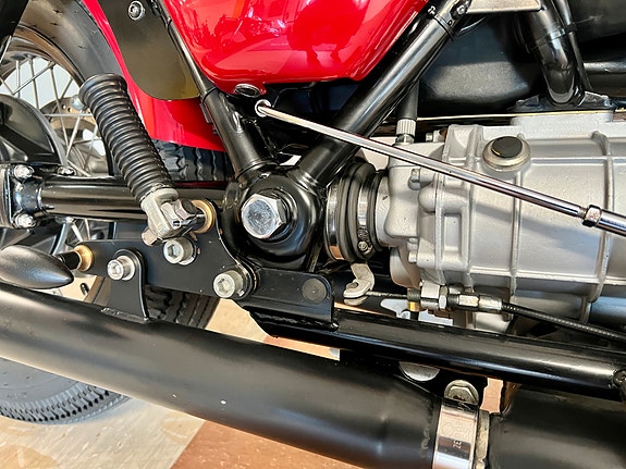 Moto Guzzi CALIFORNIA Bobber bygg 7 of 30