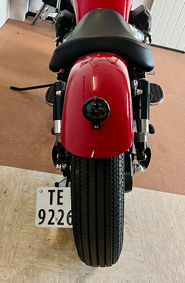 Moto Guzzi CALIFORNIA Bobber bygg 13 of 30