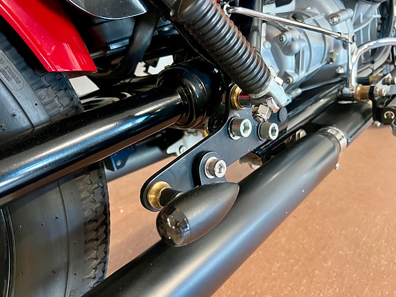 Moto Guzzi CALIFORNIA Bobber bygg 9 of 30