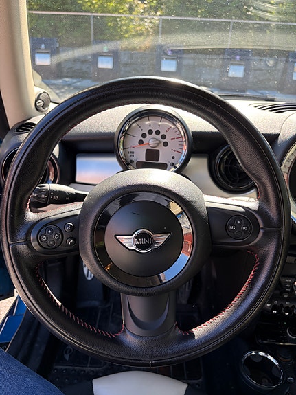 MINI Cooper 12 of 30