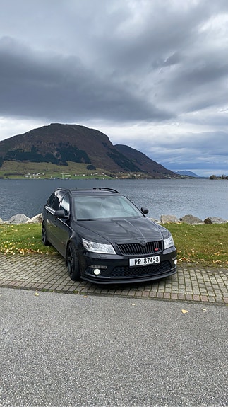 Skoda Octavia RS 2 of 5