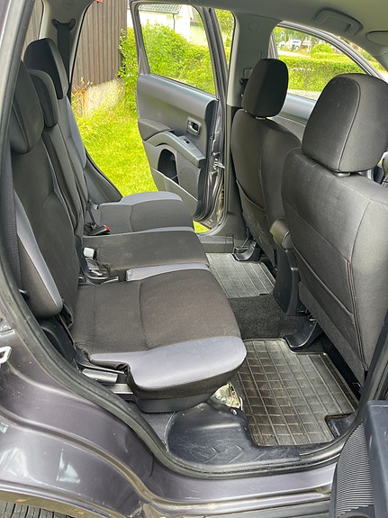 Mitsubishi Outlander 16 of 30