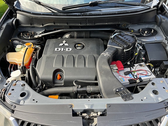 Mitsubishi Outlander 26 of 30