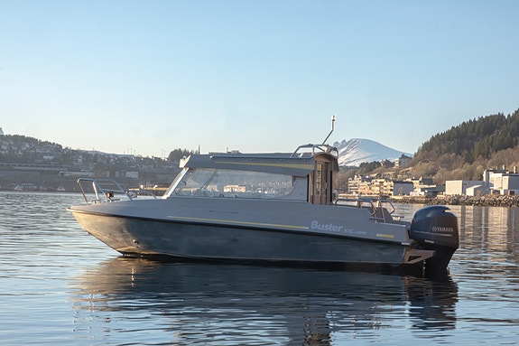 Buster XXL Cabin - Yamaha F150XL - Pilothouse 8 of 30