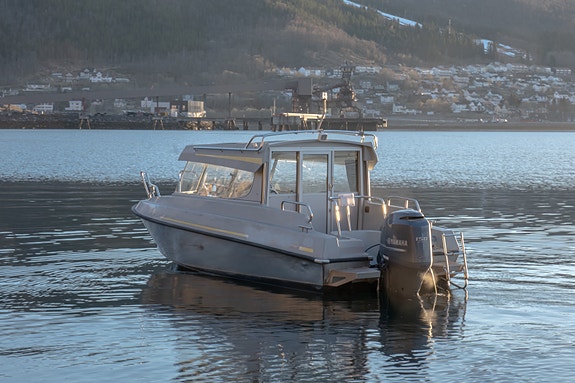 Buster XXL Cabin - Yamaha F150XL - Pilothouse 15 of 30