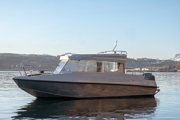Buster XXL Cabin - Yamaha F150XL - Pilothouse 4 of 30
