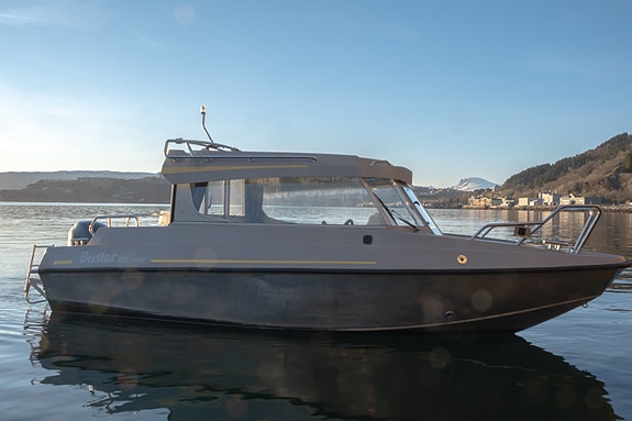 Buster XXL Cabin - Yamaha F150XL - Pilothouse 12 of 30