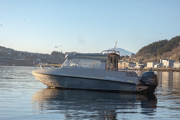 Buster XXL Cabin - Yamaha F150XL - Pilothouse 10 of 30