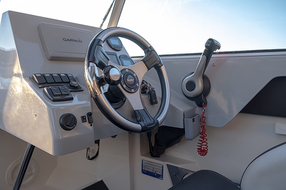 Buster XXL Cabin - Yamaha F150XL - Pilothouse 23 of 30