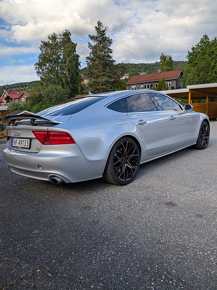 Audi A7 4 of 5