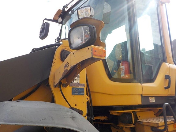 Volvo L90G 12 of 24