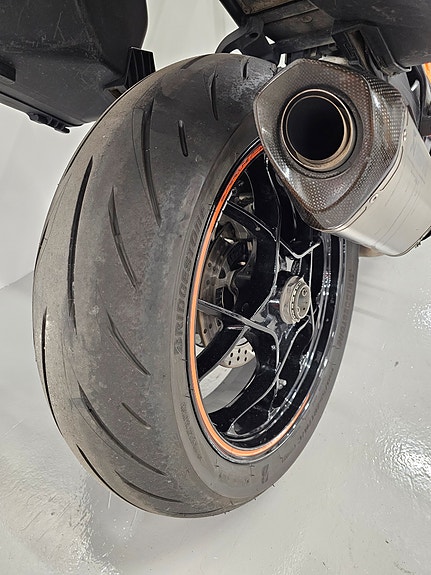 KTM 1290 Super Duke GT 5 of 14