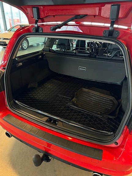 Volvo V70 11 of 21
