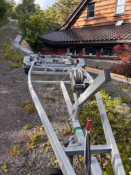 580 RIB m/Yamaha 115hk - Kun 240 timer med Tredal båthenger med tipp 6 of 13