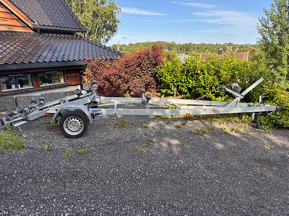 580 RIB m/Yamaha 115hk - Kun 240 timer med Tredal båthenger med tipp 5 of 13