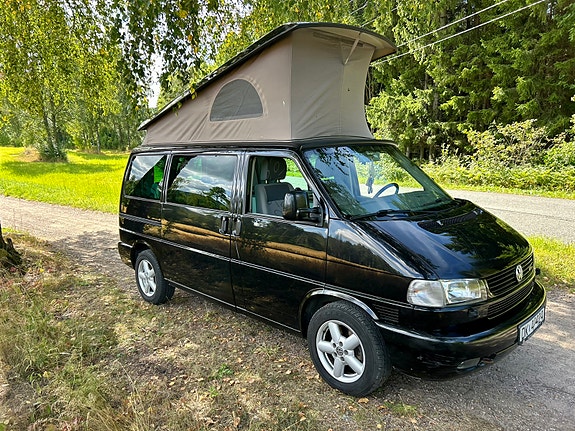 Volkswagen California 4 of 30