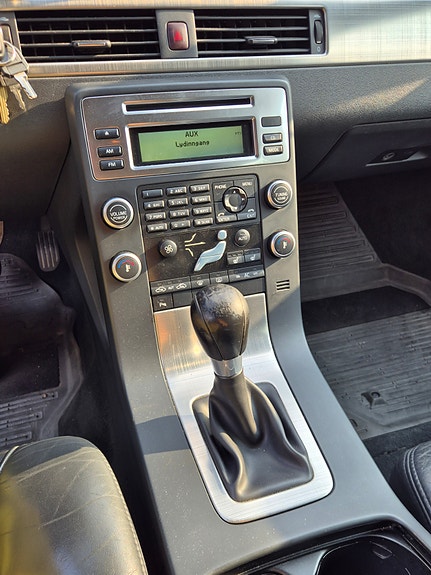 Volvo V70 10 of 11