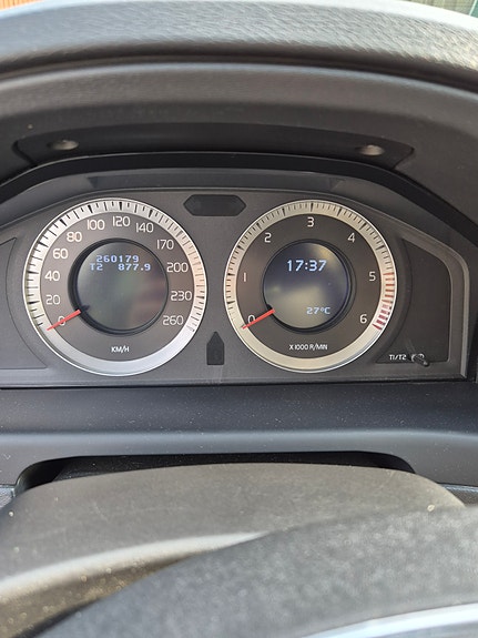 Volvo V70 8 of 11