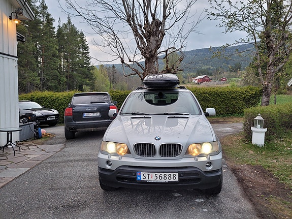 BMW X5 9 of 11