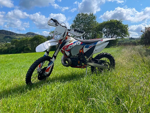 KTM ktm exc 300 six days 2 of 5