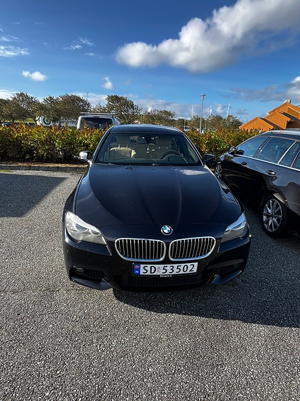 BMW 523i 11 of 30