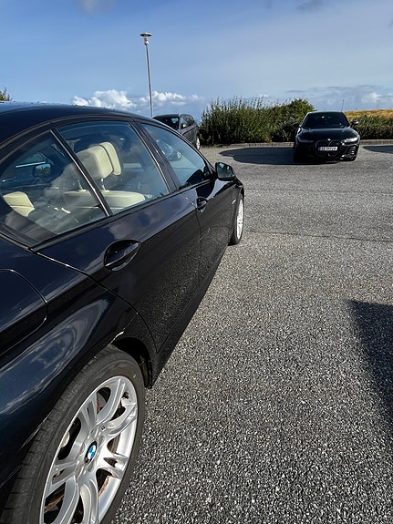 BMW 523i 14 of 30