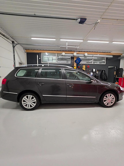 Volkswagen Passat 5 of 20