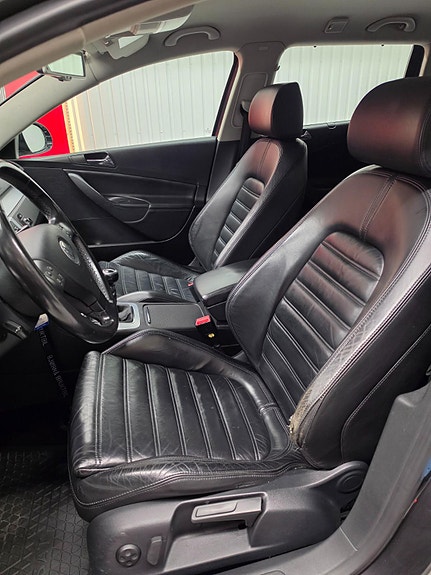 Volkswagen Passat 10 of 20