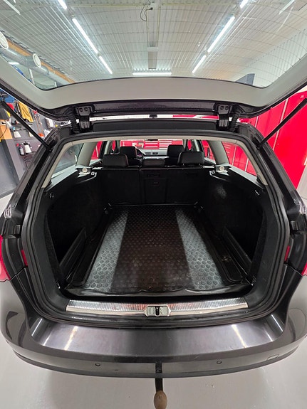 Volkswagen Passat 19 of 20
