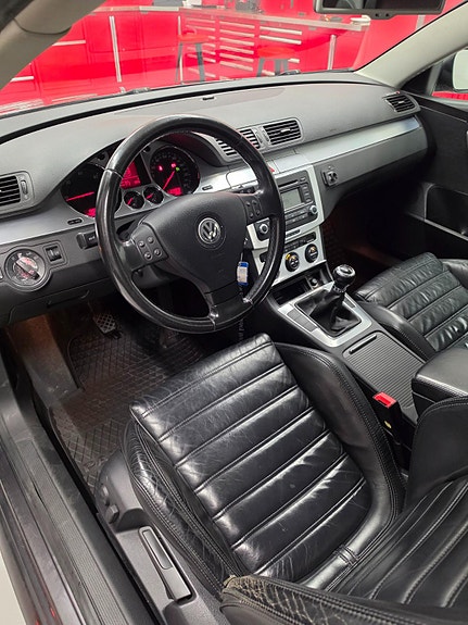 Volkswagen Passat 11 of 20