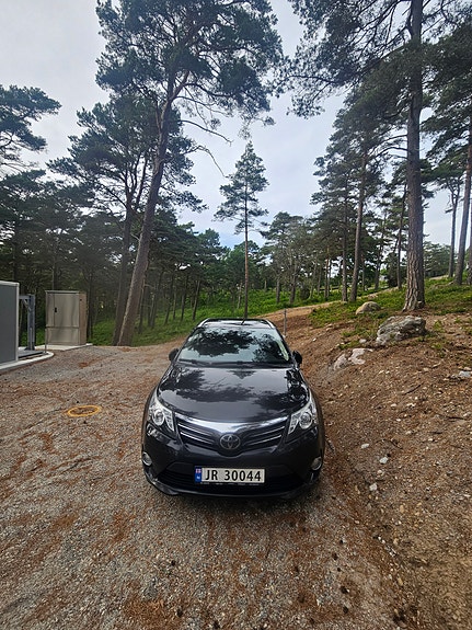 Toyota Avensis 4 of 5