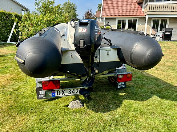 Suzumar MX350 med Suzuki 9.9 og BK båthenger 4 of 30