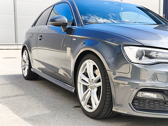Audi A3 3 of 18
