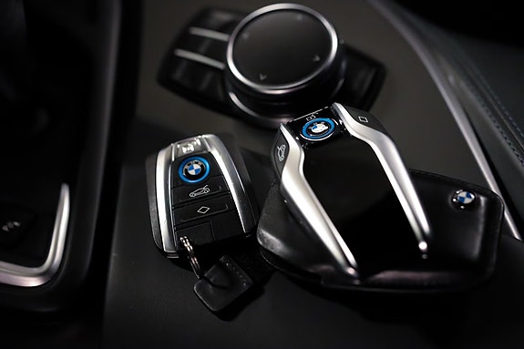 BMW i8 4 of 7