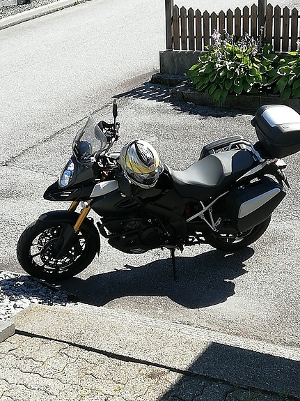 Suzuki DL 1000 V-Strom 3 of 5