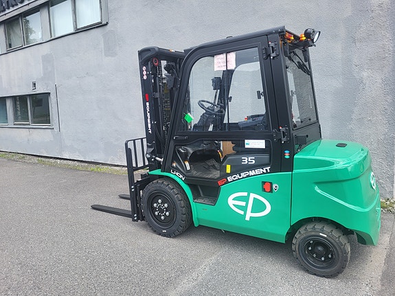 EP EFL353 - FRI FRAKT - (NY) Elektrisk truck med lithium batteri. 4,8 M løfte høyde med fri løft mast, sideskift og spreder. Godt utstyrt!  LAGERVARE! 2 of 5