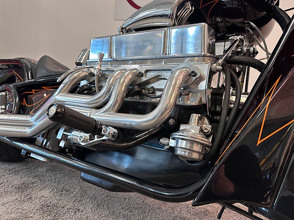 V8 Choppers 5.7 V8 301hk * AUTOMAT * 28 of 30