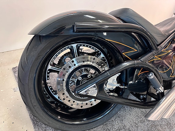 V8 Choppers 5.7 V8 301hk * AUTOMAT * 16 of 30