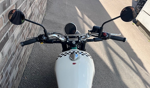 Royal Enfield Bear 650 6 of 16