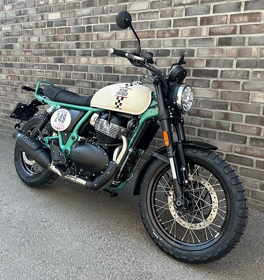 Royal Enfield Bear 650 3 of 5