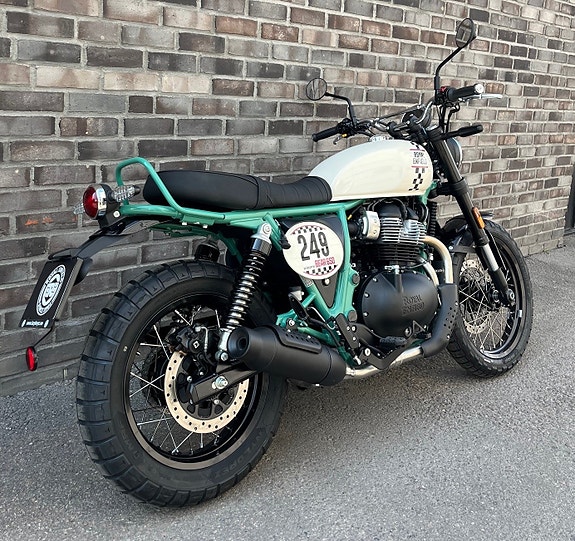 Royal Enfield Bear 650 2 of 5