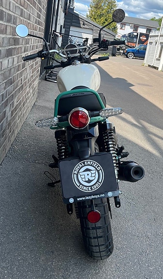 Royal Enfield Bear 650 10 of 16