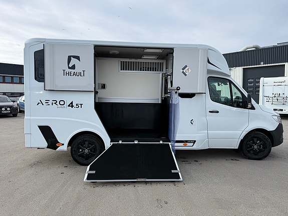 Mercedes-Benz THEAULT AERO  MB SPRINTER 417 PRO  4,5t 5 of 11
