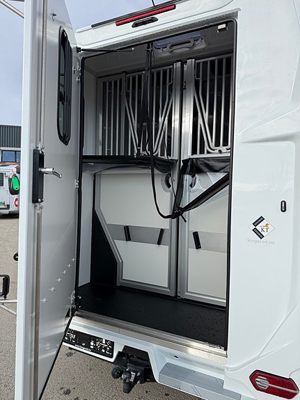 Mercedes-Benz THEAULT AERO  MB SPRINTER 417 PRO  4,5t 11 of 11