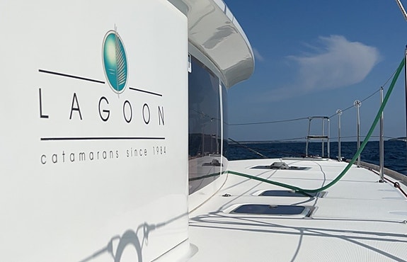 Lagoon 450 Fly 19 of 30