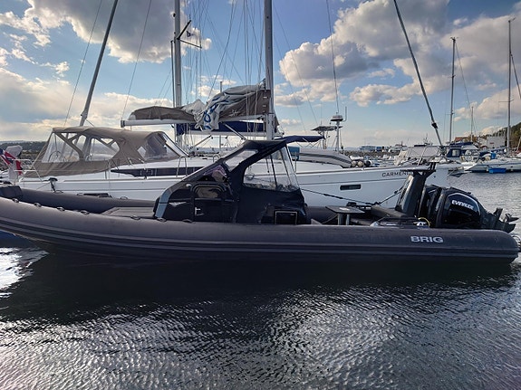 BRIG EAGLE 10 m/2 x 300 EVINRUDE - Innbytte