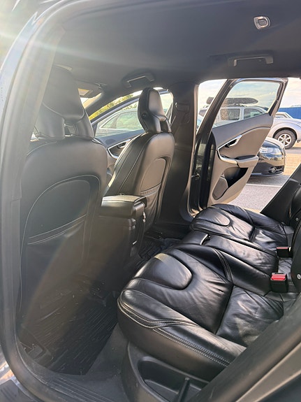 Volvo V40 22 of 25